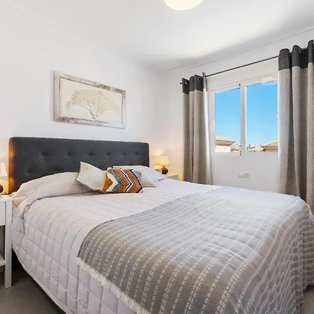 Cb Living - Bright In Punta Prima Appartement *